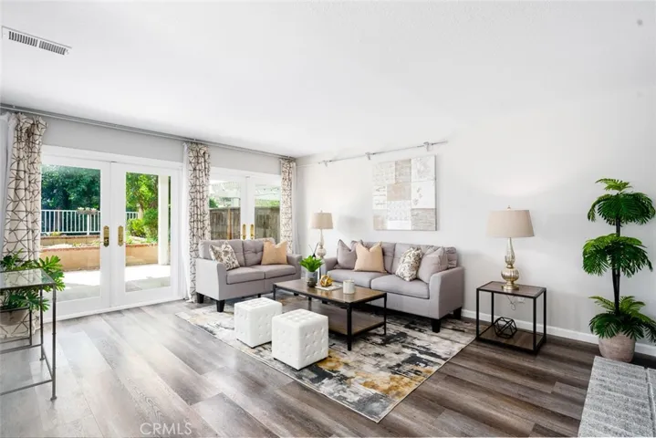Spacious Open & Bright Living Room