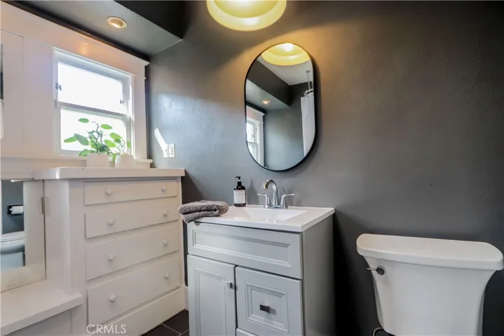 1276 E Appleton Street, Long Beach, California 90802