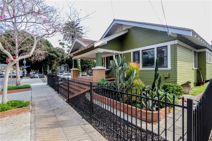 1276 E Appleton Street, Long Beach, California 90802