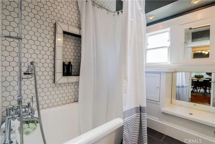 1276 E Appleton Street, Long Beach, California 90802