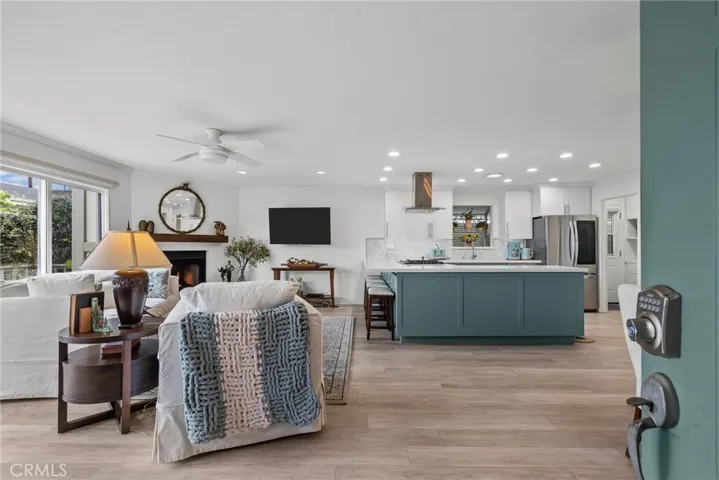 1215 Anchors Way Drive 90, Ventura, California 93001