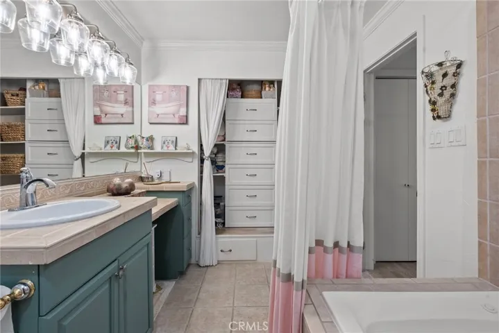 1215 Anchors Way Drive 90, Ventura, California 93001