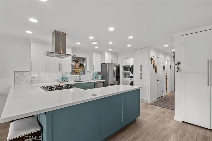 1215 Anchors Way Drive 90, Ventura, California 93001