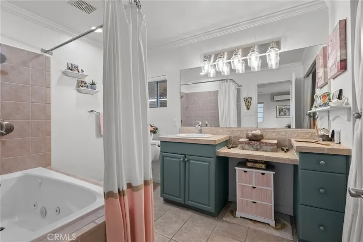 1215 Anchors Way Drive 90, Ventura, California 93001