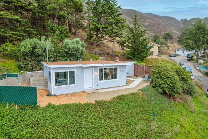 661 Carmel Avenue, Pacifica, California 94044