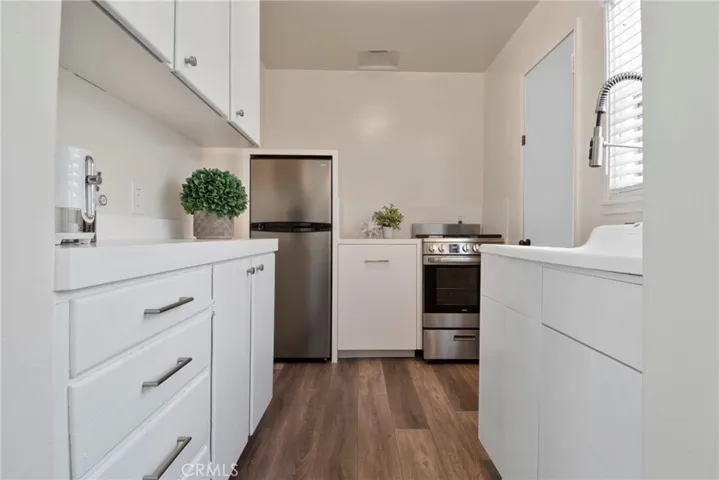 215 29th Street B, Newport Beach, California 92663