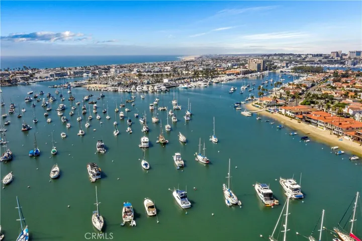 215 29th Street B, Newport Beach, California 92663
