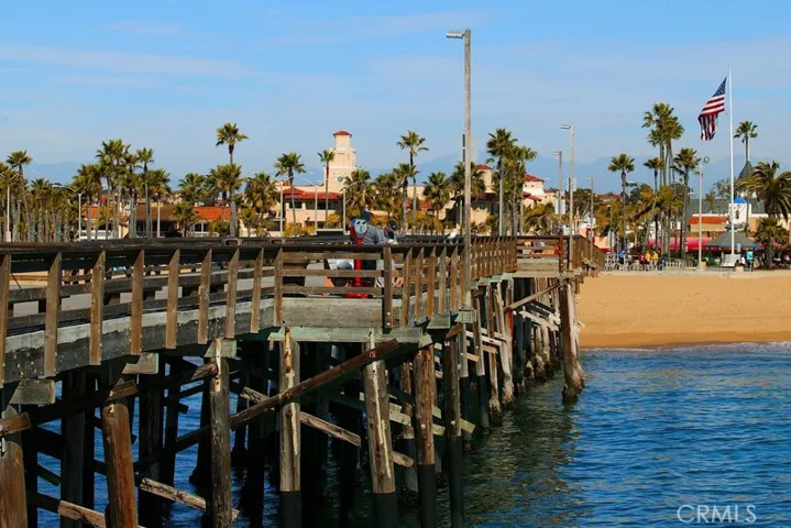 215 29th Street B, Newport Beach, California 92663