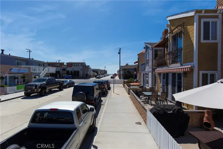 215 29th Street B, Newport Beach, California 92663