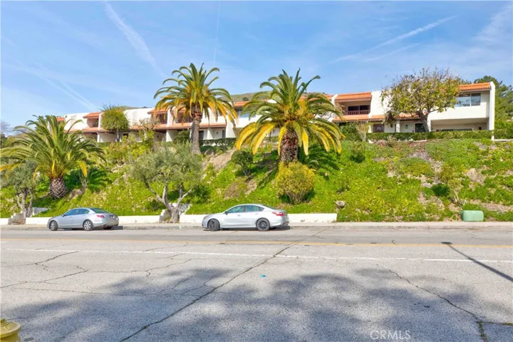 9580 Via Bernardo, Sun Valley, California 91504