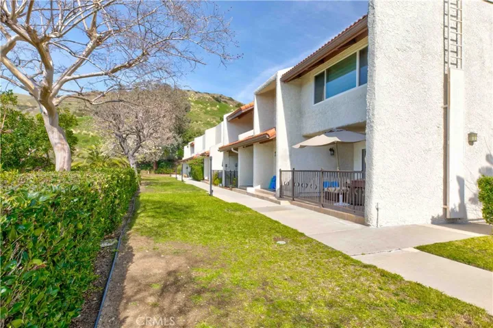 9580 Via Bernardo, Sun Valley, California 91504