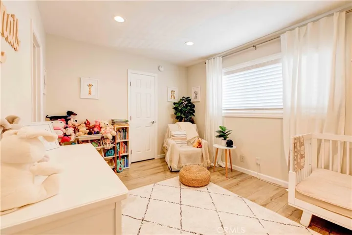 9580 Via Bernardo, Sun Valley, California 91504
