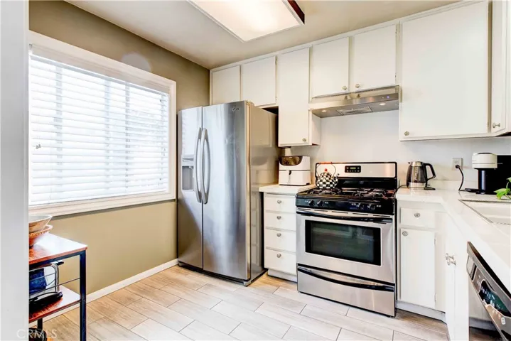 9580 Via Bernardo, Sun Valley, California 91504