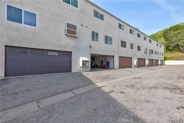 9580 Via Bernardo, Sun Valley, California 91504