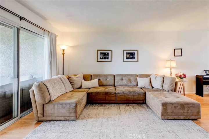 9580 Via Bernardo, Sun Valley, California 91504