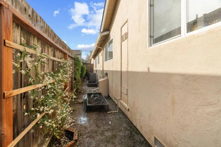 Flora Vista Avenue, Sunnyvale, California 94086