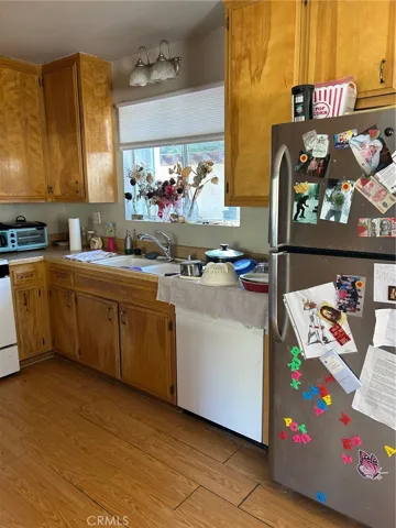 1101 Evergreen Road, Wrightwood, California 92397