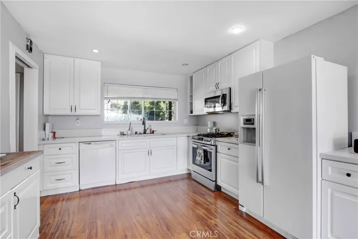 13883 Tucker Avenue, Sylmar, California 91342
