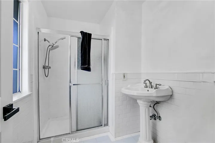 13883 Tucker Avenue, Sylmar, California 91342
