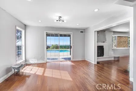 13883 Tucker Avenue, Sylmar, California 91342