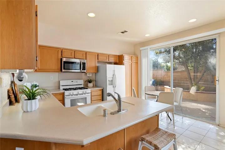 24 Iroquois Court, Irvine, California 92602