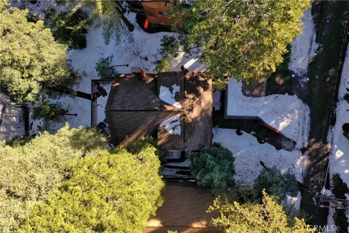 28464 Altamont Court, Lake Arrowhead, California 92352