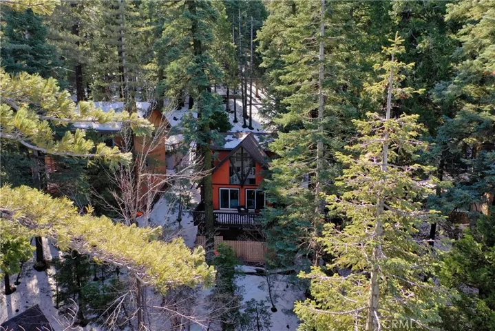 28464 Altamont Court, Lake Arrowhead, California 92352