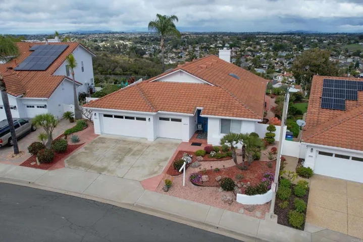 4922 Lassen Drive, Oceanside, California 92056
