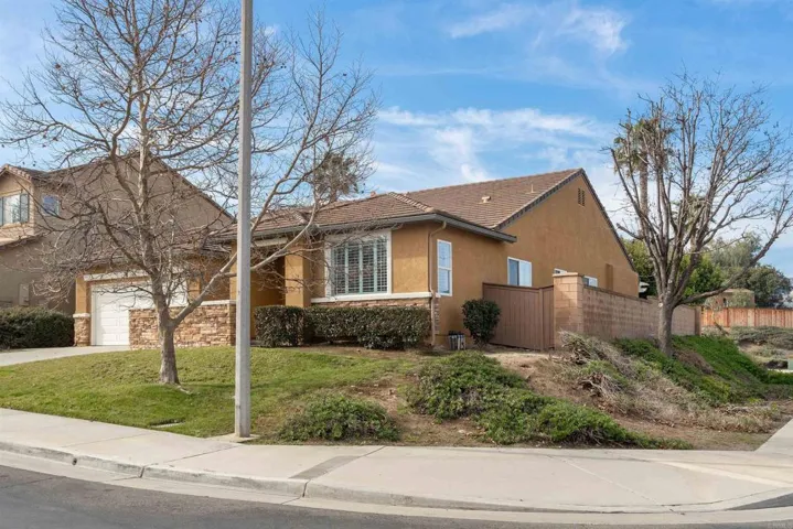 12082 Brianwood Drive, Riverside, California 92503