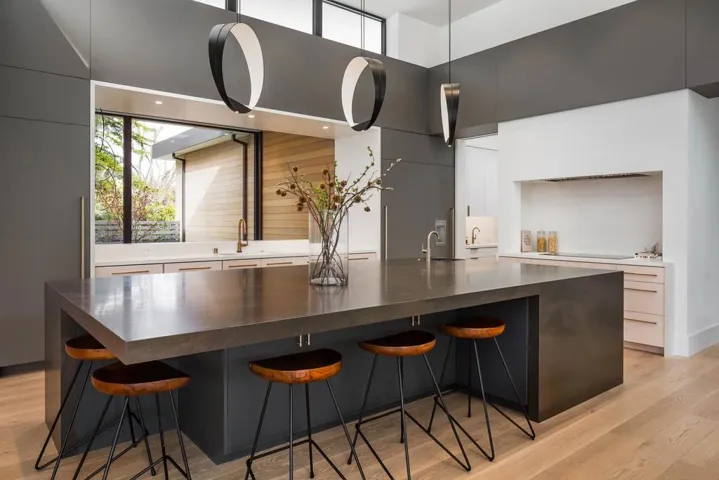 4284 Los Palos Circle, Palo Alto, California 94306