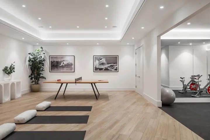4284 Los Palos Circle, Palo Alto, California 94306