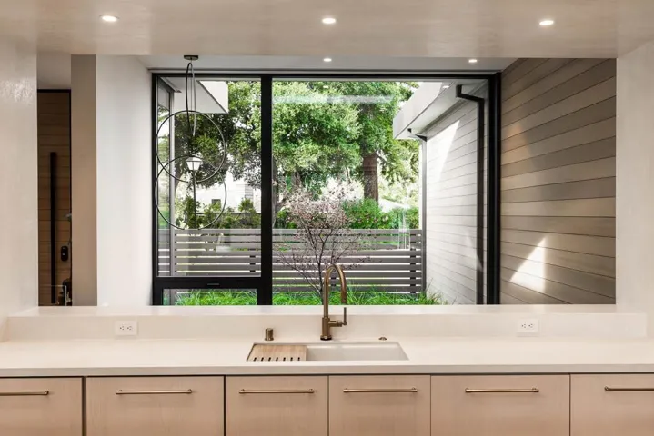 4284 Los Palos Circle, Palo Alto, California 94306