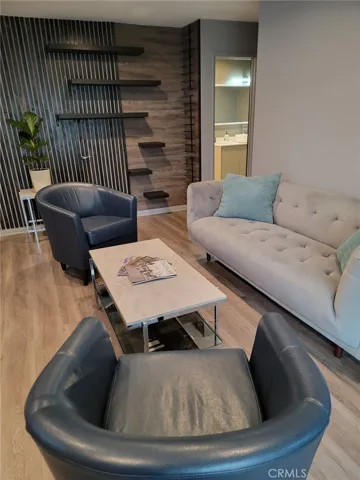 10757 Hortense Street 405, North Hollywood, California 91602