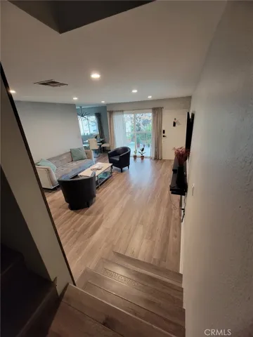 10757 Hortense Street 405, North Hollywood, California 91602