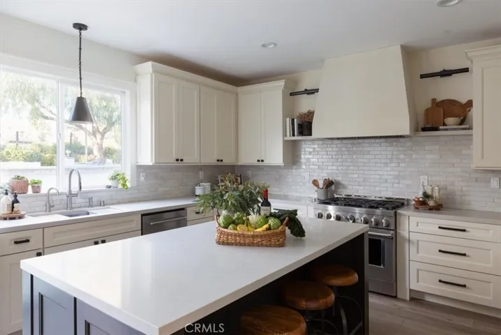 30161 Valley Glen Street, Castaic, California 91384