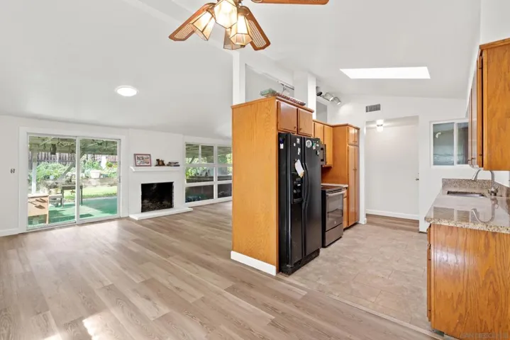 9542 Larrabee Ave, San Diego, California 92123