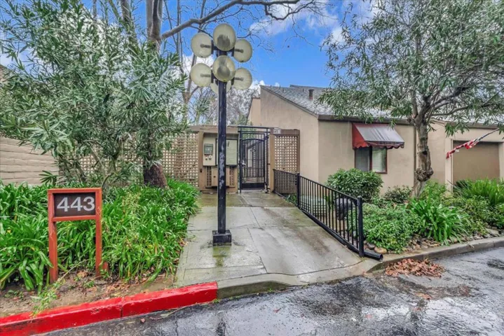 443 Alberto Way B222, Los Gatos, California 95032