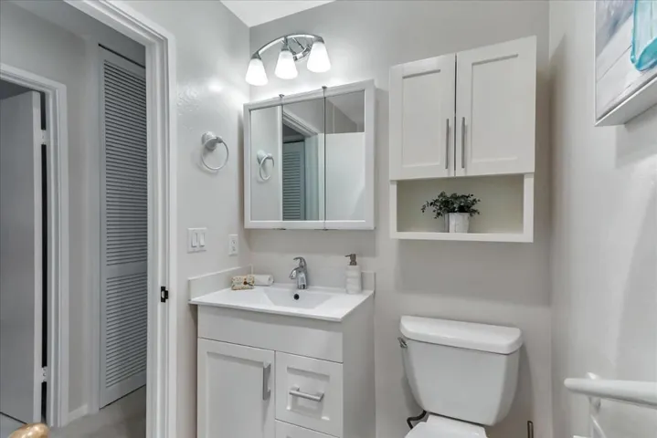 443 Alberto Way B222, Los Gatos, California 95032