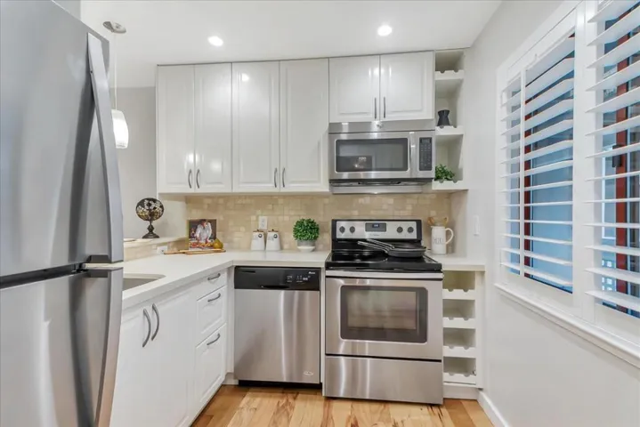 443 Alberto Way B222, Los Gatos, California 95032