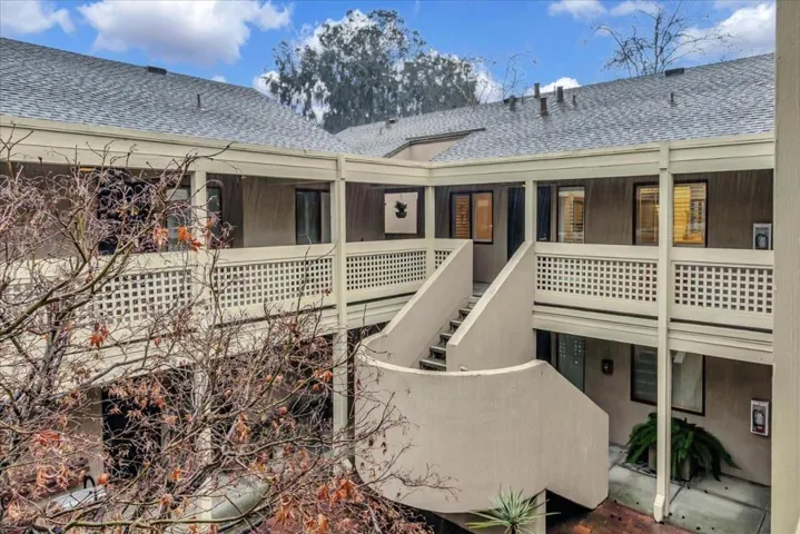 443 Alberto Way B222, Los Gatos, California 95032