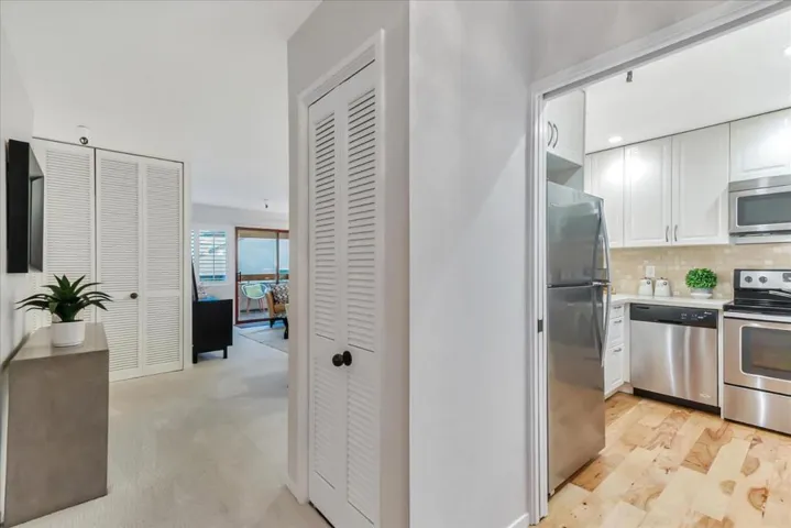 443 Alberto Way B222, Los Gatos, California 95032