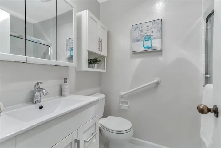 443 Alberto Way B222, Los Gatos, California 95032