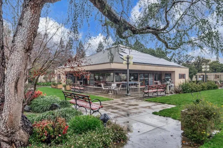 443 Alberto Way B222, Los Gatos, California 95032