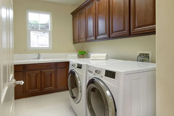 6598 Broadacres Drive, San Jose, California 95120