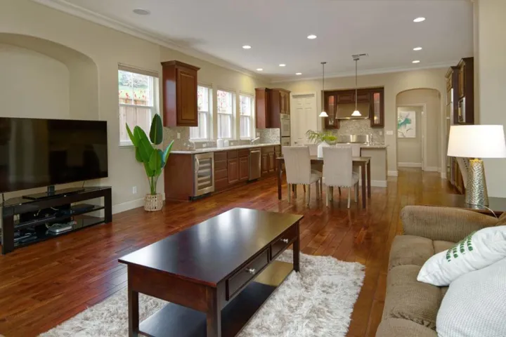 6598 Broadacres Drive, San Jose, California 95120
