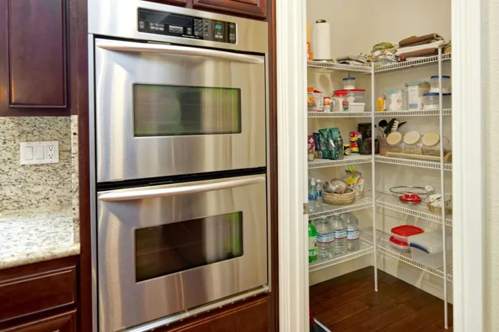 6598 Broadacres Drive, San Jose, California 95120