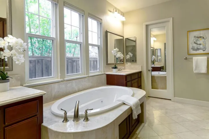 6598 Broadacres Drive, San Jose, California 95120
