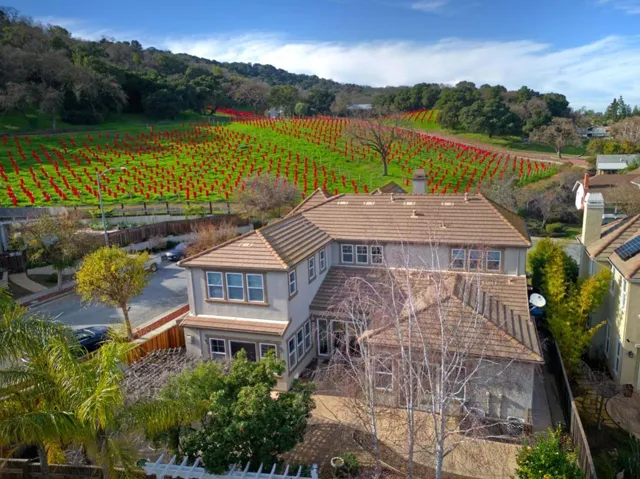 6598 Broadacres Drive, San Jose, California 95120