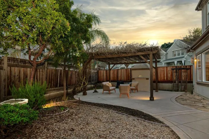 6598 Broadacres Drive, San Jose, California 95120