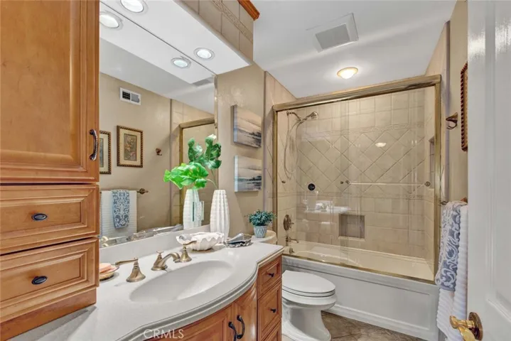 Upgraded guest hall bathroom
